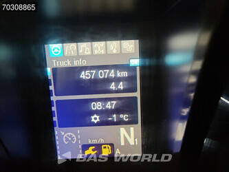 2016-mercedes-benz-antos-1836-1405633-44989469