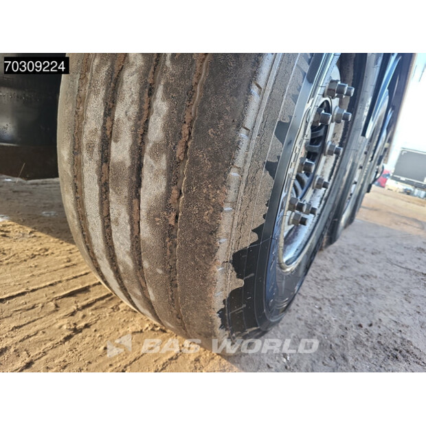 2017 ليجراس OTHERS-44989495