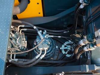 2026-hyundai-hx305l-44989847