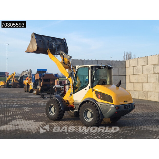 2016 ليبهير L508C-44990402