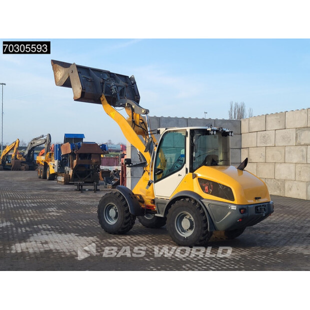 2016 ليبهير L508C-44990404