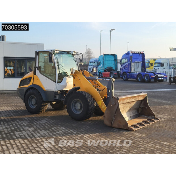 2016 ليبهير L508C-44990407