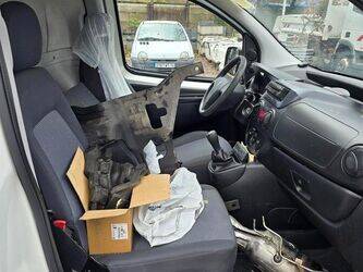 2016-peugeot-bipper-1406160-45004434