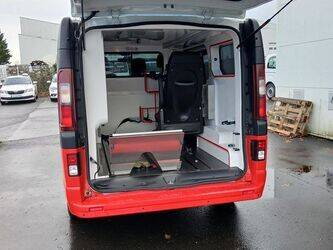 2018-renault-trafic-1406161-45004440