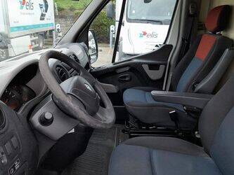 2013-renault-master-1406167-45004497