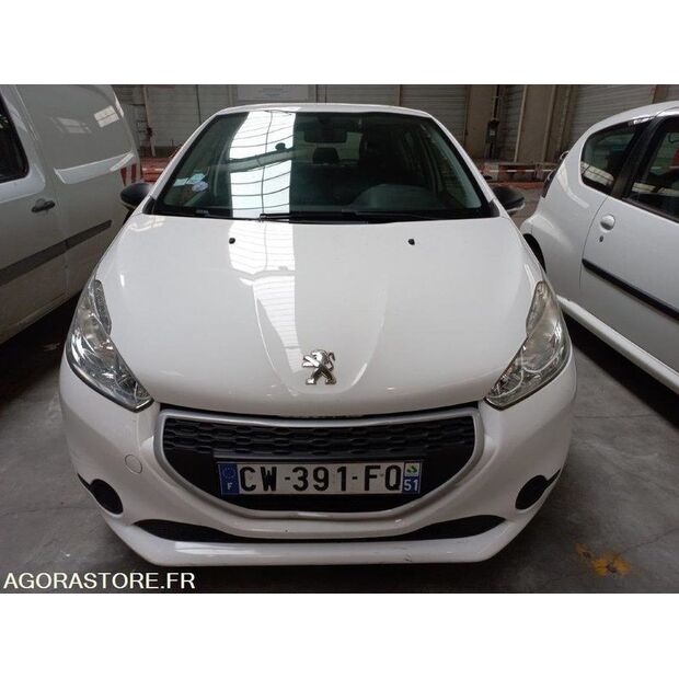 2013 بيجو 208-45004564