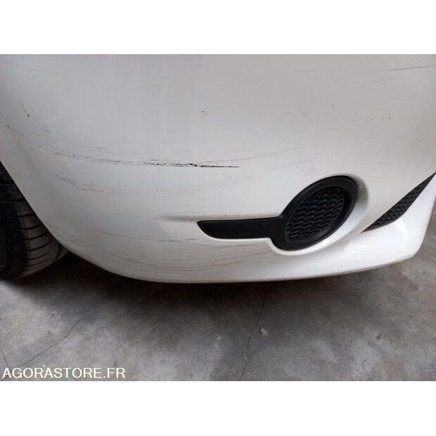 2013 بيجو 208-45004565