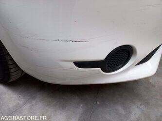 2013-peugeot-208-1406174-45004565