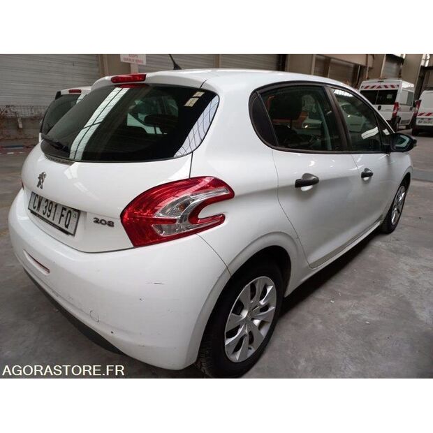 2013 بيجو 208-45004567