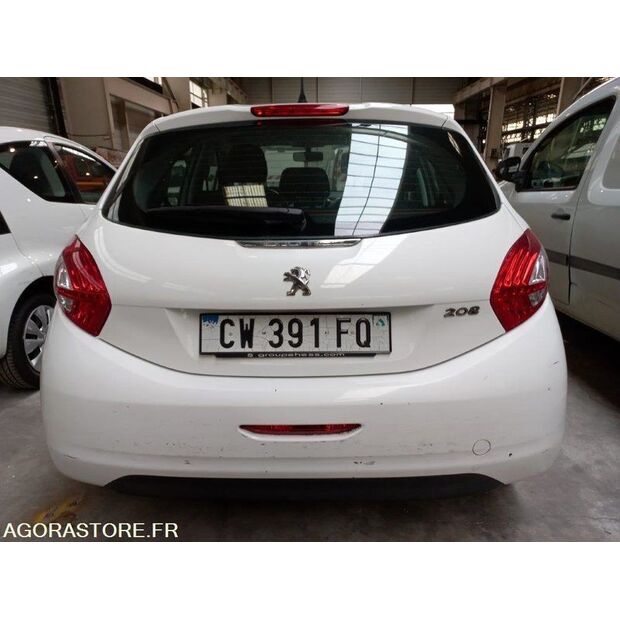 2013 بيجو 208-45004570