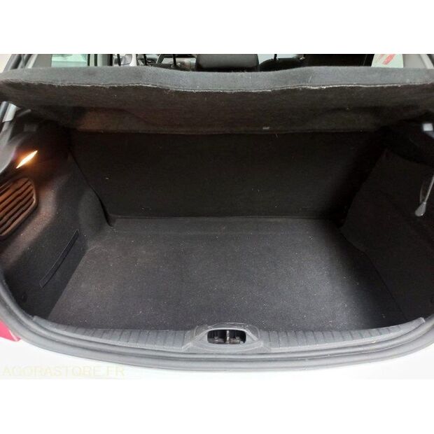 2013 بيجو 208-45004579