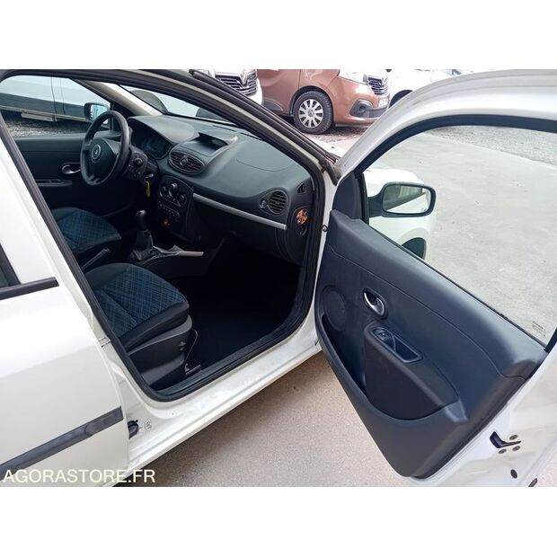 2008 Renault Clio-45004600