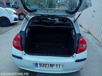 2008-renault-clio-1406177-45004603