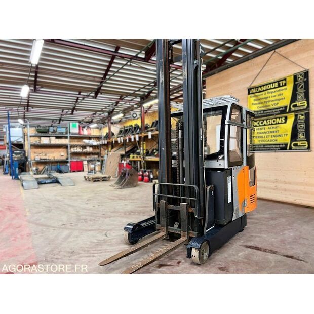 Still FM-X17-45004628