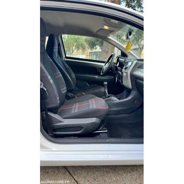 2014 بيجو 108-45004846