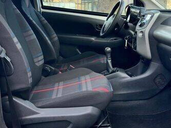 2014-peugeot-108-45004846