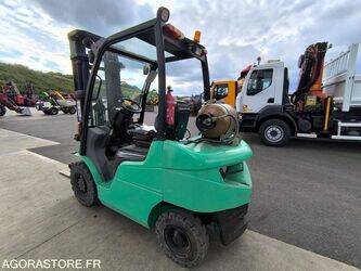 2011-mitsubishi-fg25n-1406202-45004941