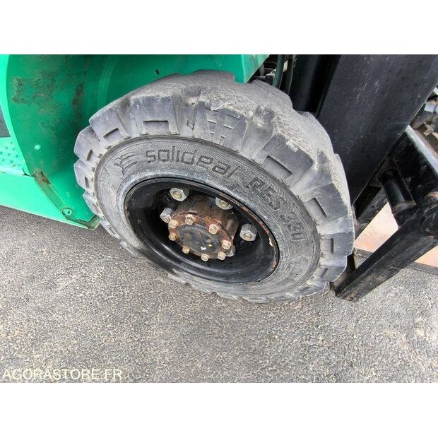 2011 ميتسوبيشي FG25N-45004948