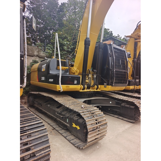 2024 كاتربيلر 324D-45005277