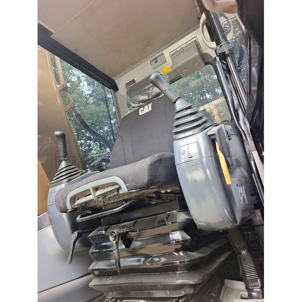 2024 كاتربيلر 324D-45005284