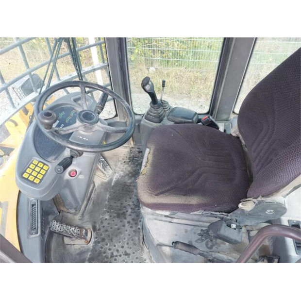 2013 فولفو L30B PRO-45005913