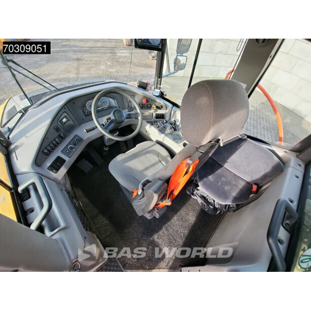 2018 فولفو A30G-45006284