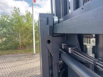 2025-kalmar-dcg330-12-1406307-45006477