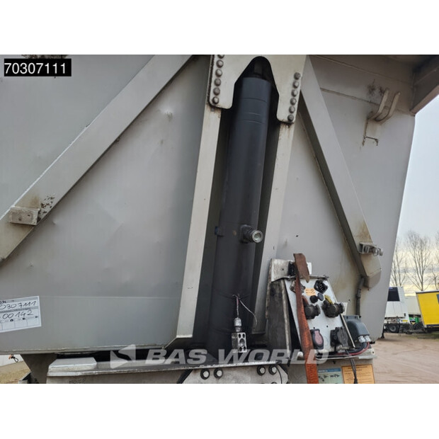 2015 بينالو BEN-45006515