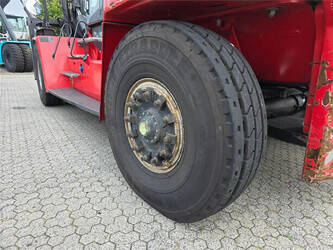 2019-kalmar-dcg330-12-1406308-45006516