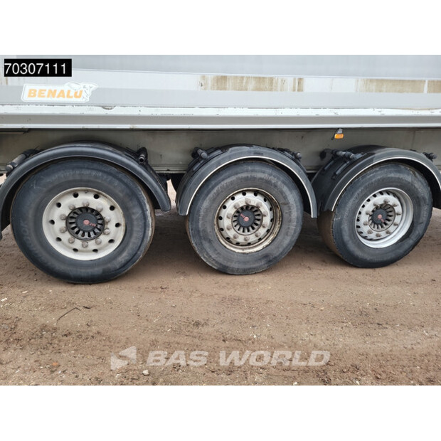 2015 بينالو BEN-45006523