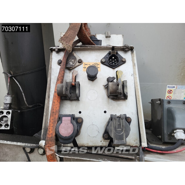 2015 بينالو BEN-45006534