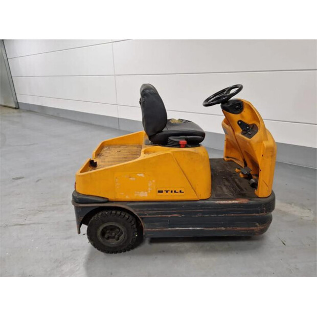 2011 Still R06-45007060