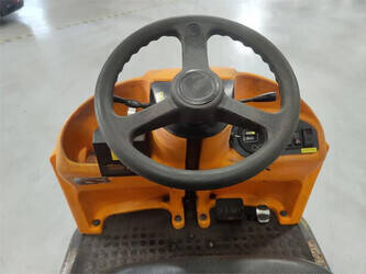 2002-still-r06-1406349-45007087