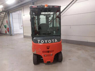 2020-toyota-8fbmkt25-1406358-45007165