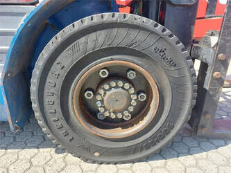 2010-mitsubishi-fg50cn-1406367-45007272