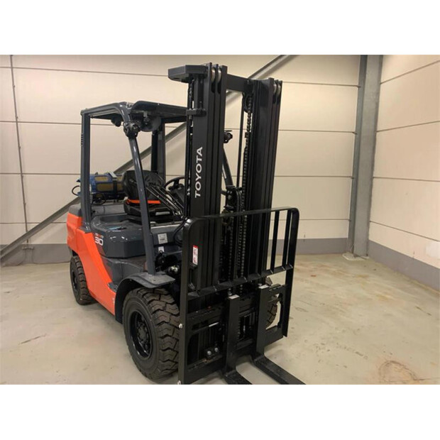 2023 Toyota 02-8FGF30-45007282