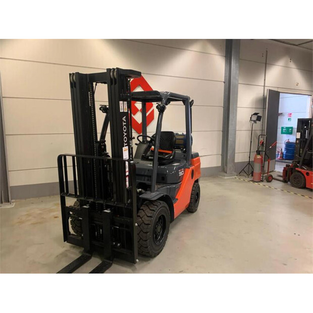 2023 Toyota 02-8FGF30-45007283