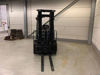 2023-toyota-02-8fgf30-1406369-45007294