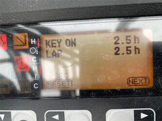 2023-toyota-02-8fgf30-1406371-45007316