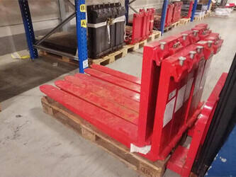 other-others-1406376-45007356