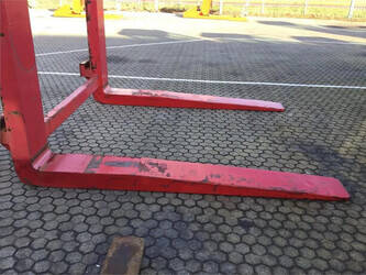 other-others-1406379-45007372