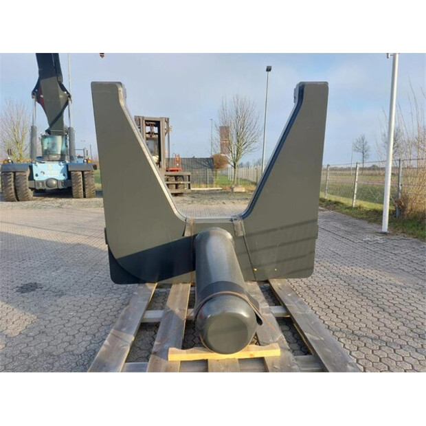 2025 Other BOOM SMV 45T-45007448