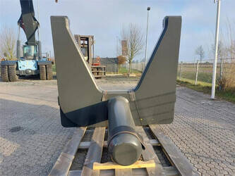 2025-other-boom-smv-45t-45007448