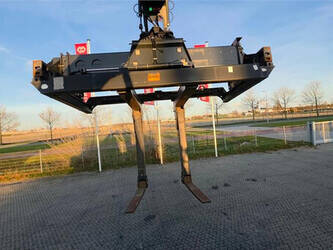 2012-kalmar-others-1406405-45007487