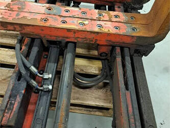 2011-kaup-2t429-45007504