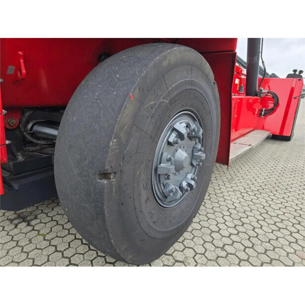 2016 KALMAR DRG450-60S5-45007569