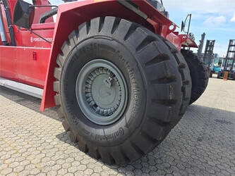 2025-kalmar-drg450-65s5-1406414-45007610