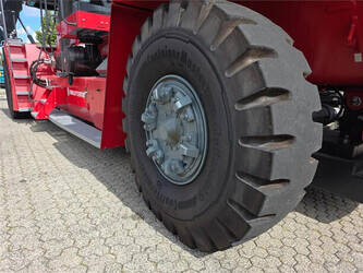 2025-kalmar-drg450-65s5-1406414-45007611