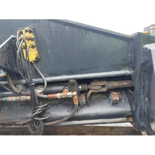 2006 CATRACOM FLT 3240-45008121