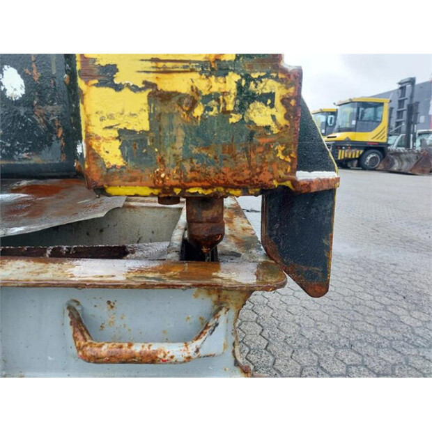 2006 CATRACOM FLT 3240-45008124